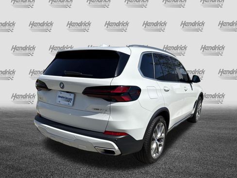 Used 2024 BMW X5 xDrive50e w/ Climate Comfort Package AWD/4WD image 10