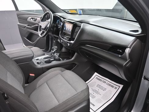 Used 2023 Chevrolet Traverse LT AWD/4WD image 42