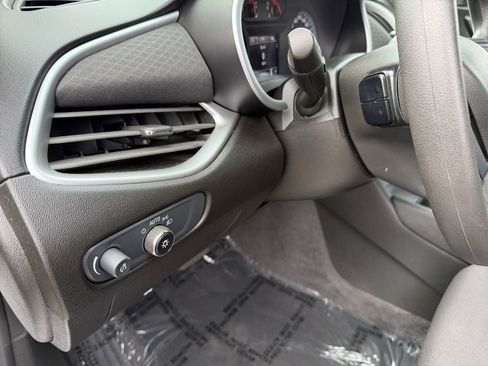 Used 2024 Chevrolet Malibu LT FWD image 19