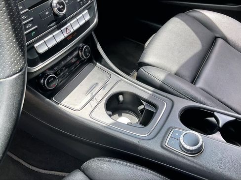 Certified 2020 Mercedes-Benz GLA 250 image 16