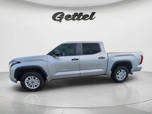 Used 2024 Toyota Tundra SR5 w/ SR5 Convenience Package AWD/4WD image 15
