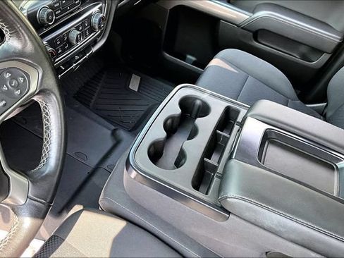 Used 2019 Chevrolet Silverado 1500 LT w/ All Star Edition AWD/4WD image 17