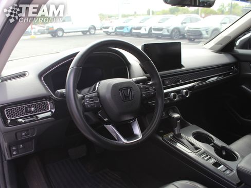 Used 2023 Honda Civic Touring image 13