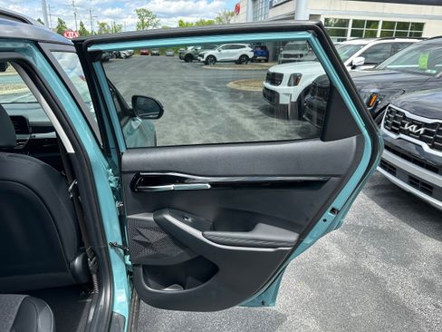 New 2026 Kia Seltos S AWD/4WD image 16