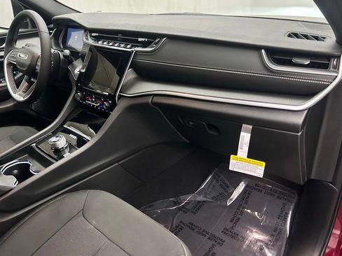 New 2026 Jeep Grand Cherokee L Laredo AWD/4WD image 20