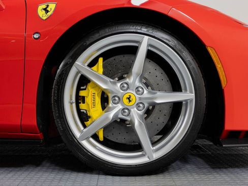 Certified 2021 Ferrari F8 Tributo RWD image 17