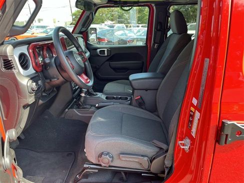 Used 2024 Jeep Wrangler Sport image 22