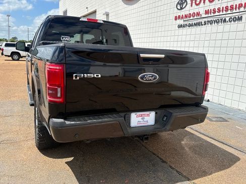 Used 2017 Ford F150 Lariat w/ Equipment Group 502A Luxury AWD/4WD image 31