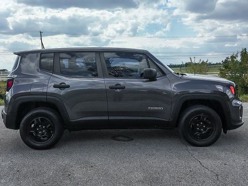 Used 2019 Jeep Renegade Sport image 38