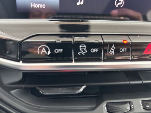 New 2026 Jeep Compass Latitude image 15