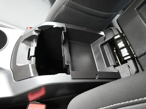 Used 2017 Ford C-MAX SE image 20