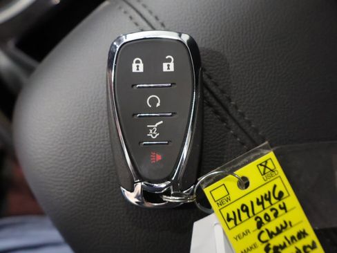 Used 2024 Chevrolet Equinox Premier AWD/4WD image 26