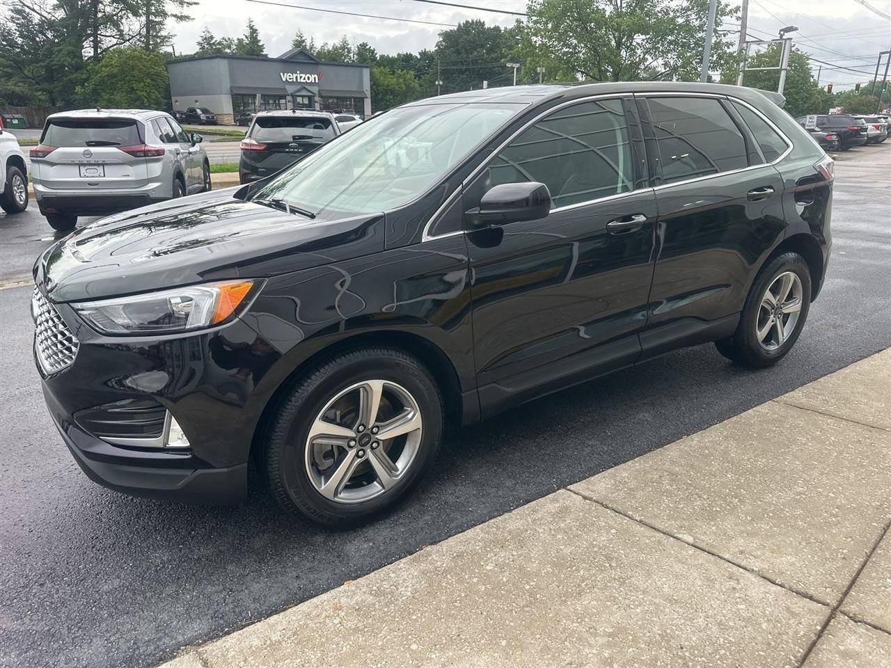 Used 2024 Ford Edge SEL w/ Convenience Package AWD/4WD image 6