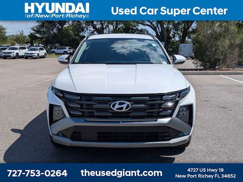 Used 2025 Hyundai Tucson SEL FWD image 8