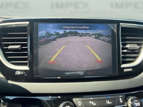 Used 2025 Chrysler Voyager LX FWD image 12