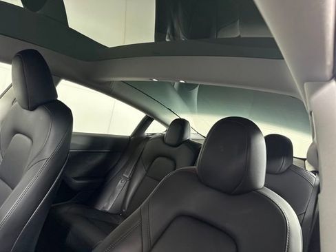 Used 2023 Tesla Model 3 Standard Range image 12