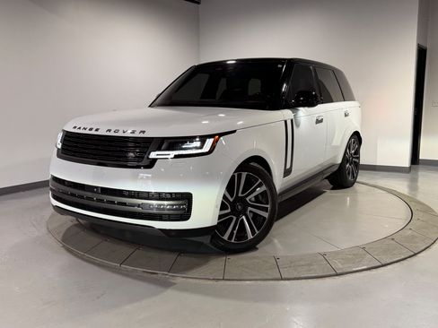 Used 2023 Land Rover Range Rover SE AWD/4WD image 1