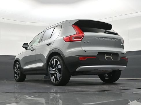 Used 2024 Volvo XC40 B5 Plus AWD/4WD image 26