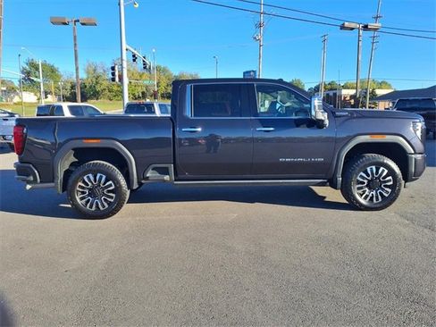 Used 2024 GMC Sierra 2500 Denali Ultimate image 25
