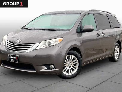 Used 2017 Toyota Sienna XLE w/ XLE Navigation Package