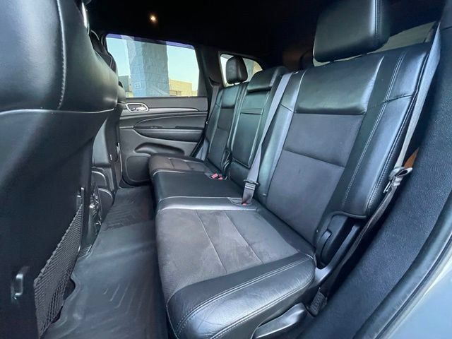 Used 2020 Jeep Grand Cherokee Altitude AWD/4WD image 25