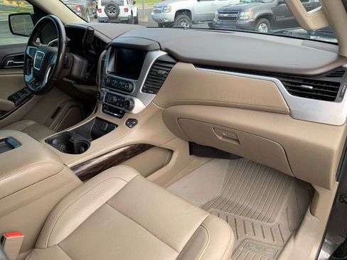 Used 2020 GMC Yukon SLT w/ Open Road Package AWD/4WD image 19