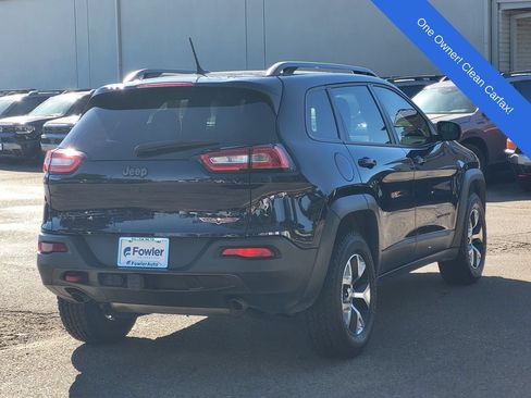 Used 2015 Jeep Cherokee Trailhawk w/ Comfort/Convenience Group AWD/4WD image 5