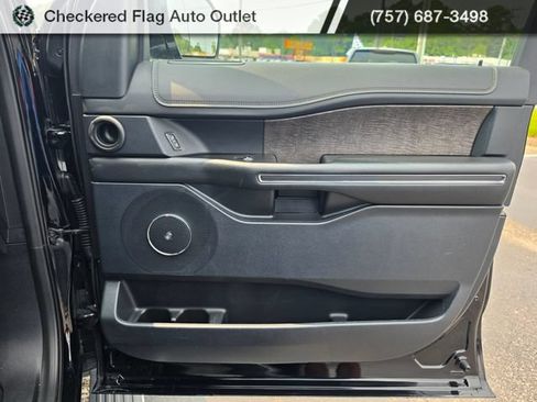 Used 2020 Ford Expedition Limited w/ Equipment Group 301A AWD/4WD image 44