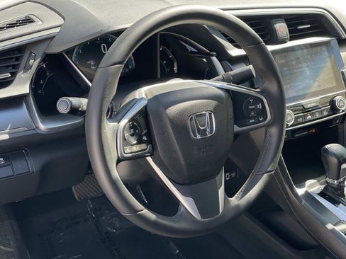 Used 2018 Honda Civic EX-T image 4