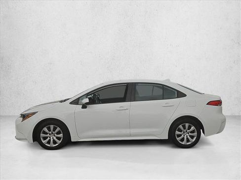 Used 2023 Toyota Corolla LE FWD image 9