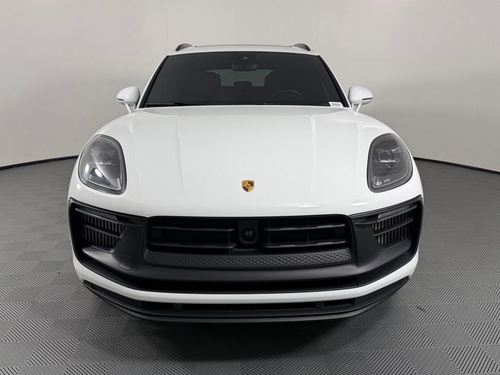 Certified 2025 Porsche Macan GTS AWD/4WD image 9