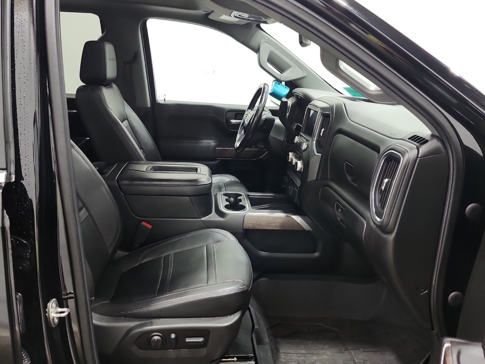 Used 2022 GMC Sierra 1500 Denali w/ Denali Premium Package AWD/4WD image 12