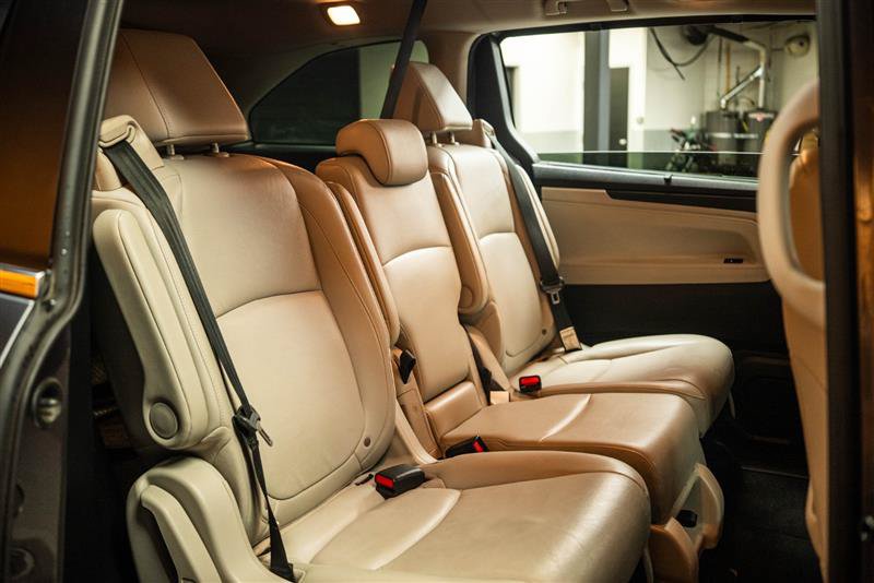 Used 2025 Honda Odyssey Touring image 12