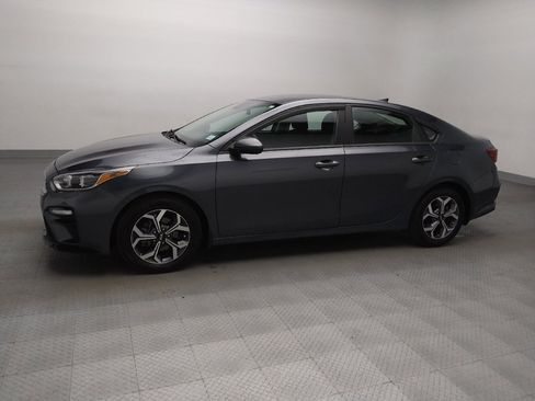 Used 2020 Kia Forte LXS image 2