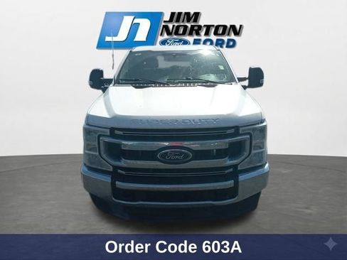 Used 2022 Ford F250 XLT AWD/4WD image 3
