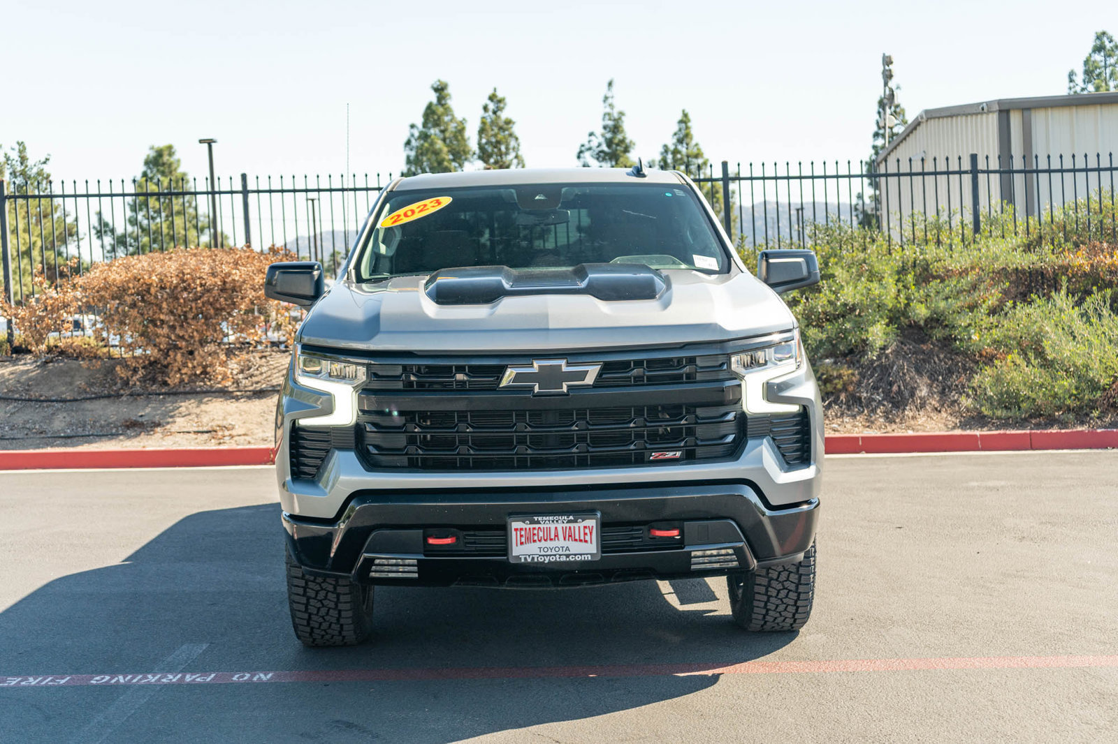 Used 2023 Chevrolet Silverado 1500 LT Trail Boss AWD/4WD image 2