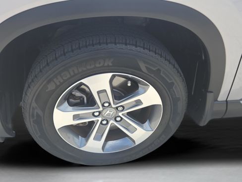 Used 2025 Honda Pilot EX-L image 36