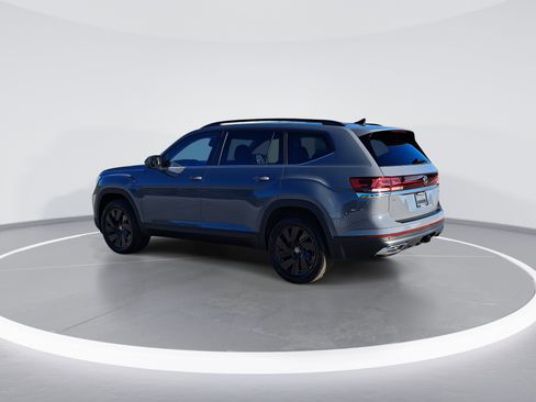 New 2026 Volkswagen Atlas SE image 5