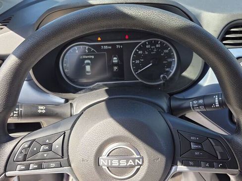 Used 2025 Nissan Versa SV FWD image 23