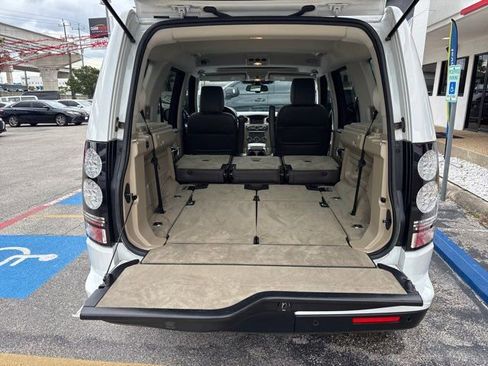 Used 2016 Land Rover LR4 HSE LUX AWD/4WD image 13