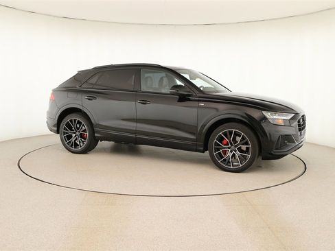 Used 2023 Audi Q8 Premium Plus w/ Premium Plus Package image 9