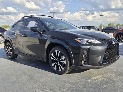 New 2026 Lexus UX 300h FWD image 10