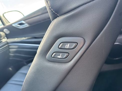 Used 2024 Genesis GV80 2.5T AWD/4WD image 44