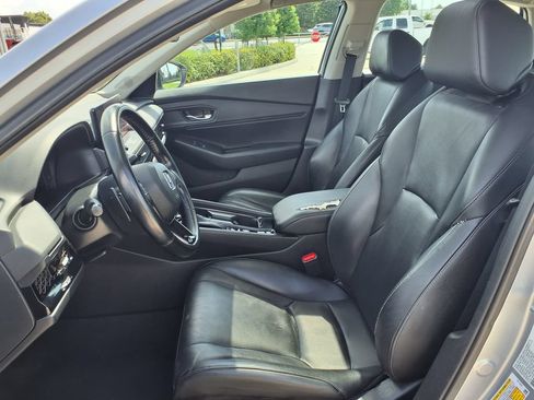 Used 2023 Honda Accord EX-L image 13