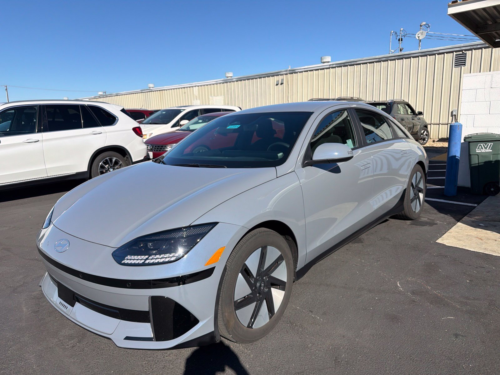 Used 2025 Hyundai Ioniq 6 SE RWD image 1