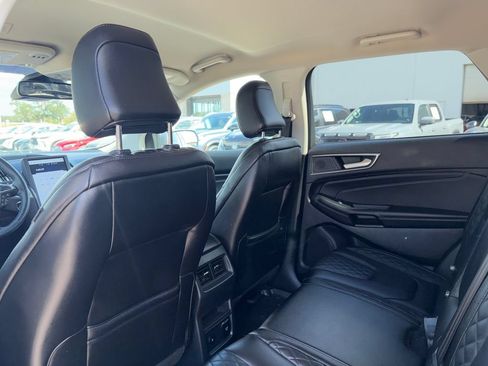 Used 2023 Ford Edge Titanium AWD/4WD image 24