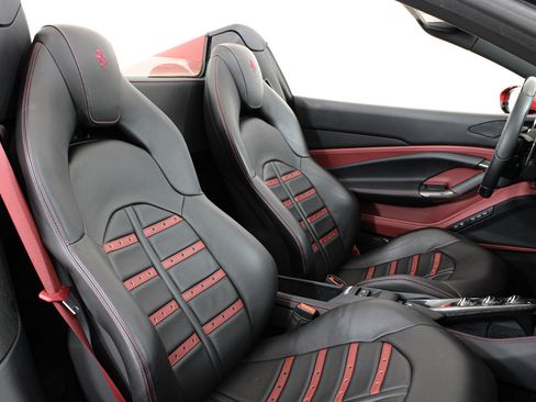 Certified 2023 Ferrari F8 Tributo RWD image 36