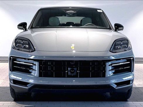 New 2026 Porsche Cayenne Coupe AWD/4WD image 10