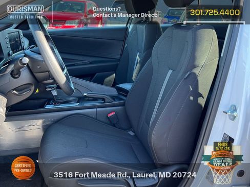 Certified 2025 Hyundai Elantra SE image 6