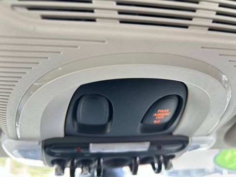 Used 2017 MINI Cooper 2-Door Hardtop image 24